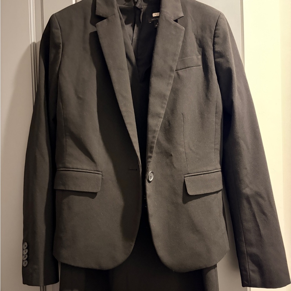 Ann Taylor Black 2-Piece Suit Blazer & Sleeveless Sheath Dress Size 0